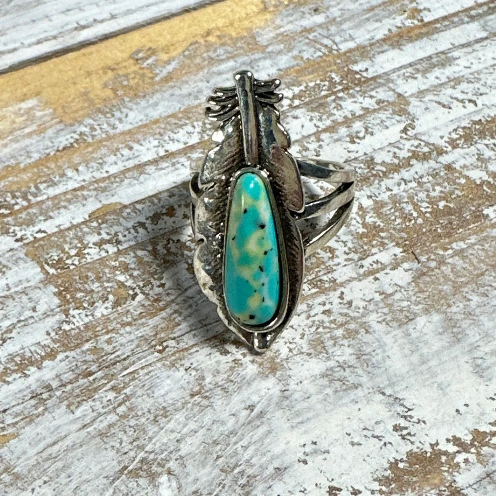 Southwestern Feather Turquoise Statement Ring Silver Tone Split Shank Size 8.25